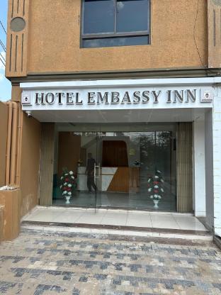 hotel embassy inn