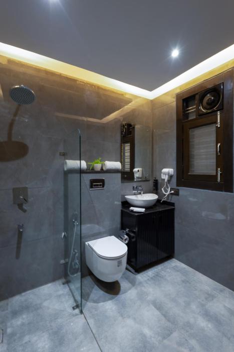 leaf 9 grand near udyog vihar and yashobhoomi