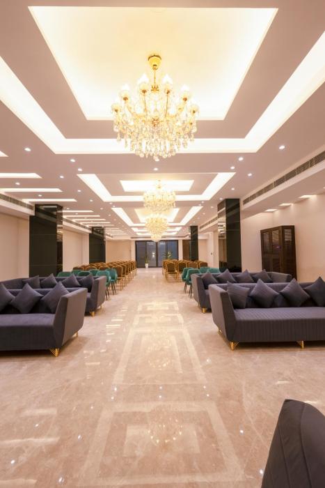 leaf 9 grand near udyog vihar and yashobhoomi