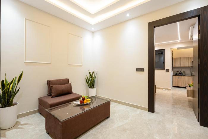 leaf 9 grand near udyog vihar and yashobhoomi