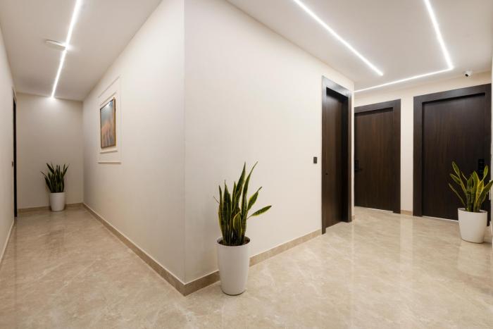 leaf 9 grand near udyog vihar and yashobhoomi