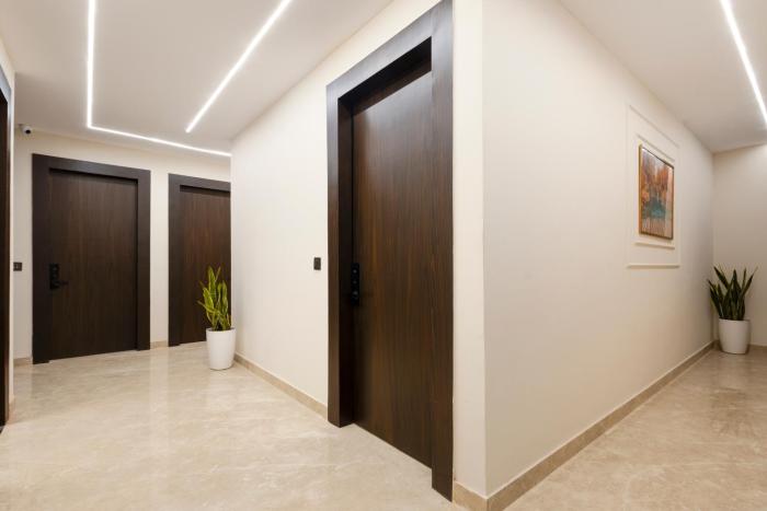 leaf 9 grand near udyog vihar and yashobhoomi
