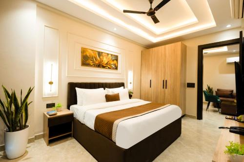 leaf 9 grand near udyog vihar and yashobhoomi