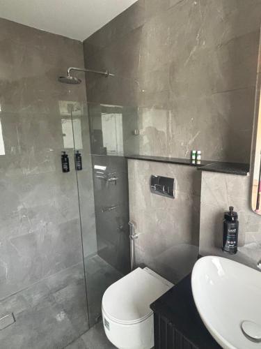 leaf 9 grand near udyog vihar and yashobhoomi