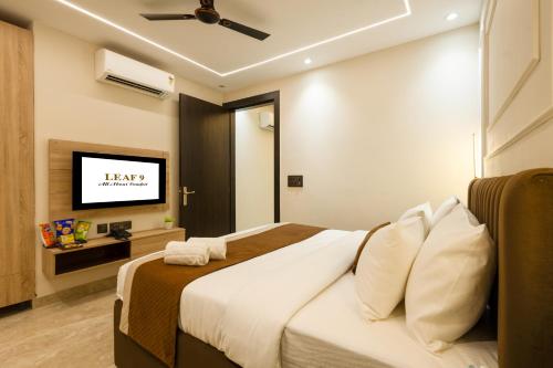leaf 9 grand near udyog vihar and yashobhoomi