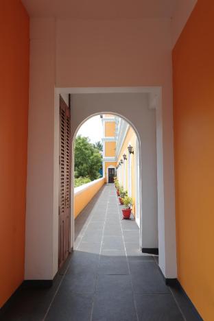 the colonial courtyard