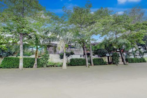 hotel o parampara garden resort