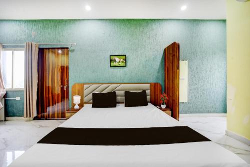 hotel o parampara garden resort