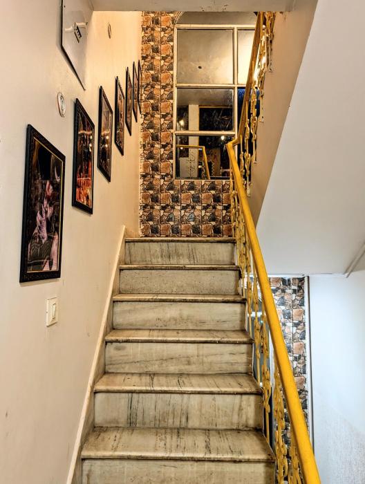 hidden monkey hostel chet singh ghat varanasi