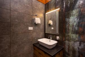 johns village homestay cochin