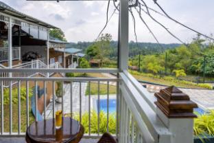 Johns Village Homestay Cochin,,5 star