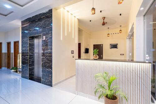 victoria suites airport hotel