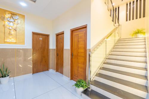 victoria suites airport hotel