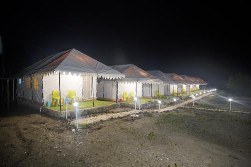 parvati baag camps by feast holidays