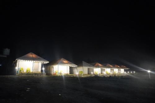 parvati baag camps by feast holidays