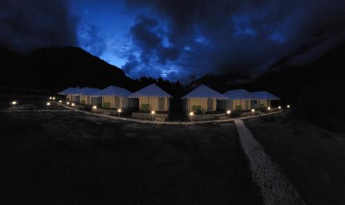 parvati baag camps by feast holidays