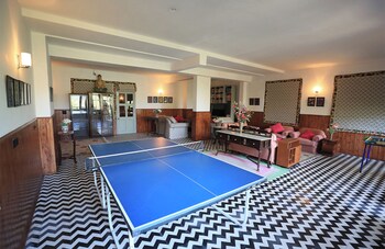 Ama Stays & Trails 7 Pines, Kasauli,,2 star