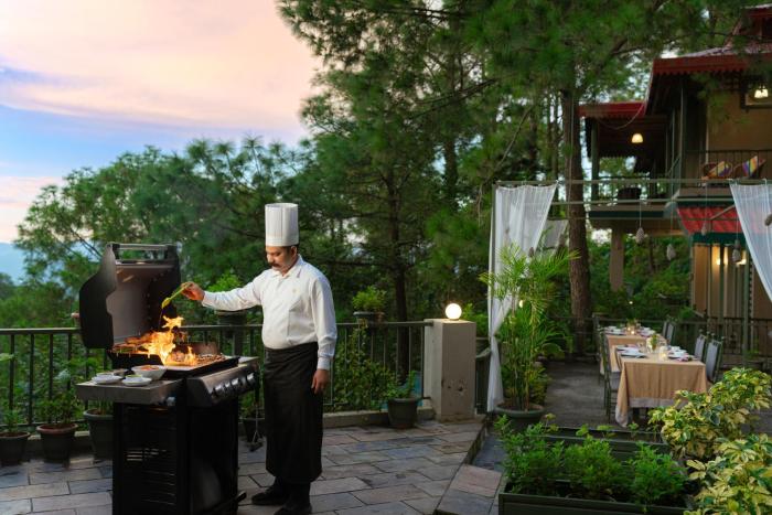 ama stays and trails 7 pines kasauli