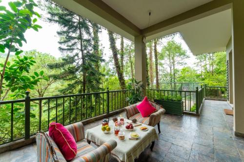 ama stays and trails 7 pines kasauli