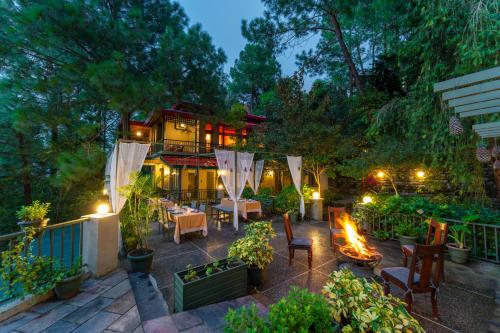 ama stays and trails 7 pines kasauli
