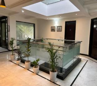 hotel wisdom homestay agra