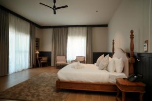 red river retreat