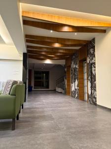 hotel the golden oaks kolhapur