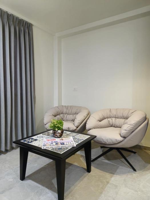 hotel the golden oaks kolhapur