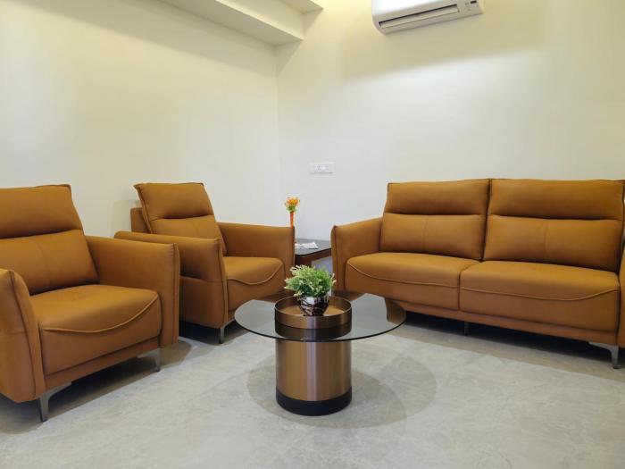 hotel the golden oaks kolhapur