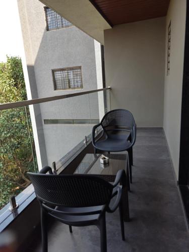 hotel the golden oaks kolhapur