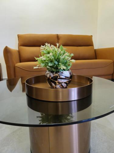 hotel the golden oaks kolhapur
