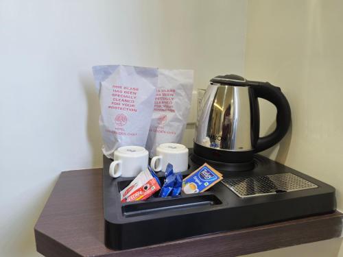 hotel the golden oaks kolhapur