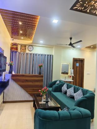Hotel Kartikey Inn,,5 star