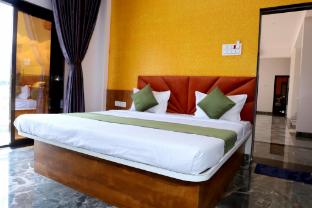 Hotel Grand Khuldabad,,5 star