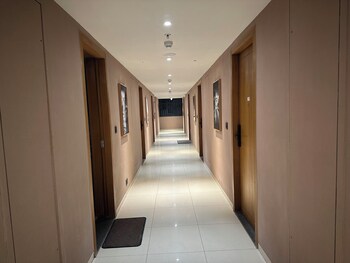 The Vilton,,3 star
