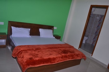 hotel hill town