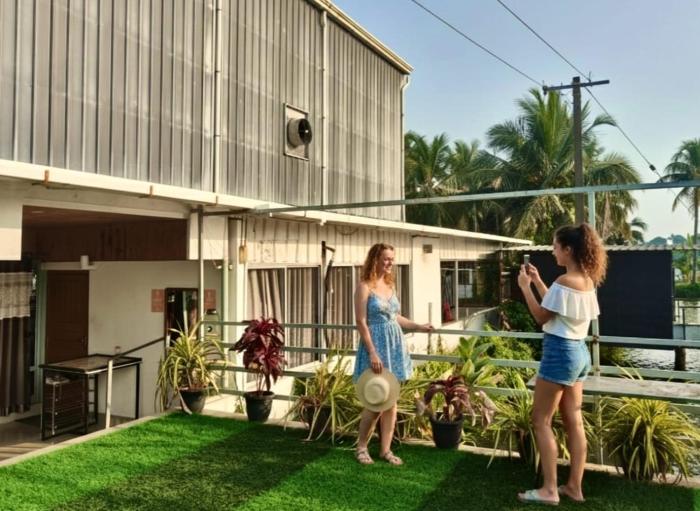 louis backpackers hostel