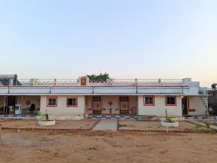 Madhav Homestay,,4 star