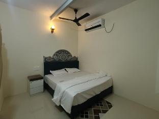 Madhav Homestay,,4 star