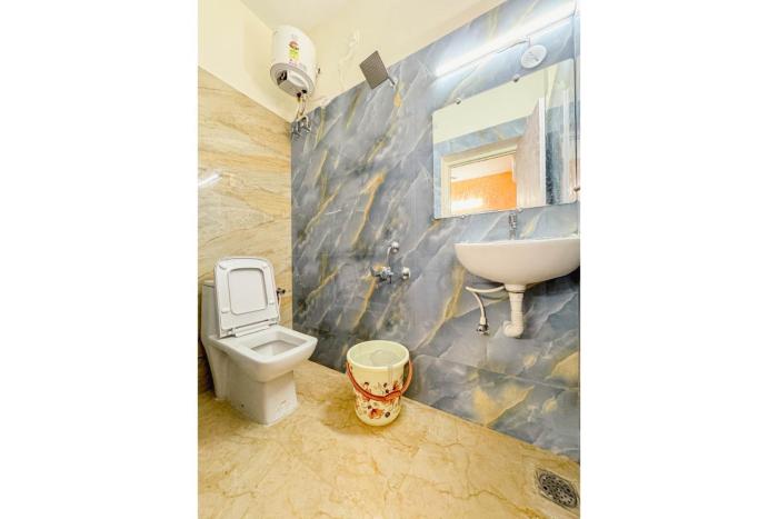 redfox service apartment dlf