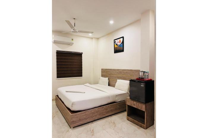 redfox service apartment dlf