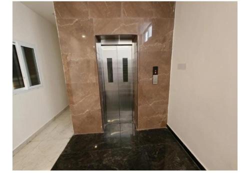 Redfox Service Apartment - Dlf,,3 star