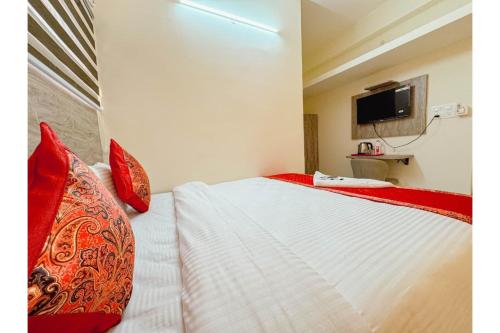 redfox service apartment dlf