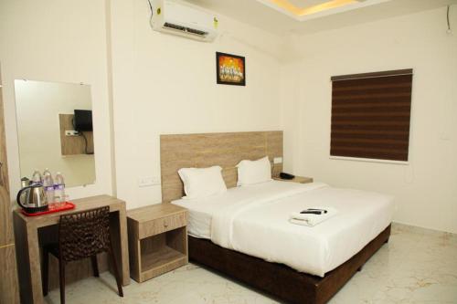 redfox service apartment dlf
