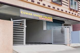 hotel o eswar grand palace perungudi