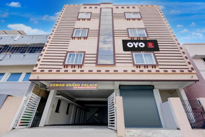 hotel o eswar grand palace perungudi