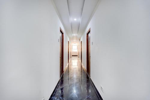 hotel o eswar grand palace perungudi