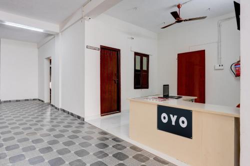 hotel o eswar grand palace perungudi