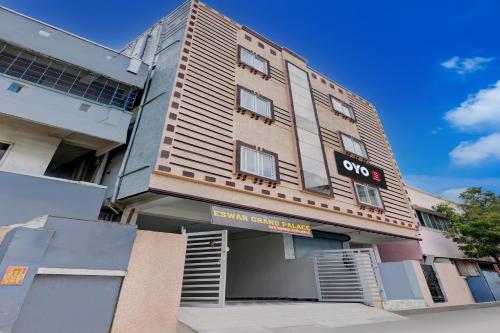 hotel o eswar grand palace perungudi