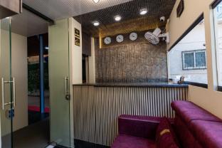 Hotel Metroplex,,5 star